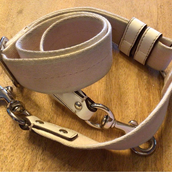 Coacher leather diaper bag in good condition. - Picture 5 of 11